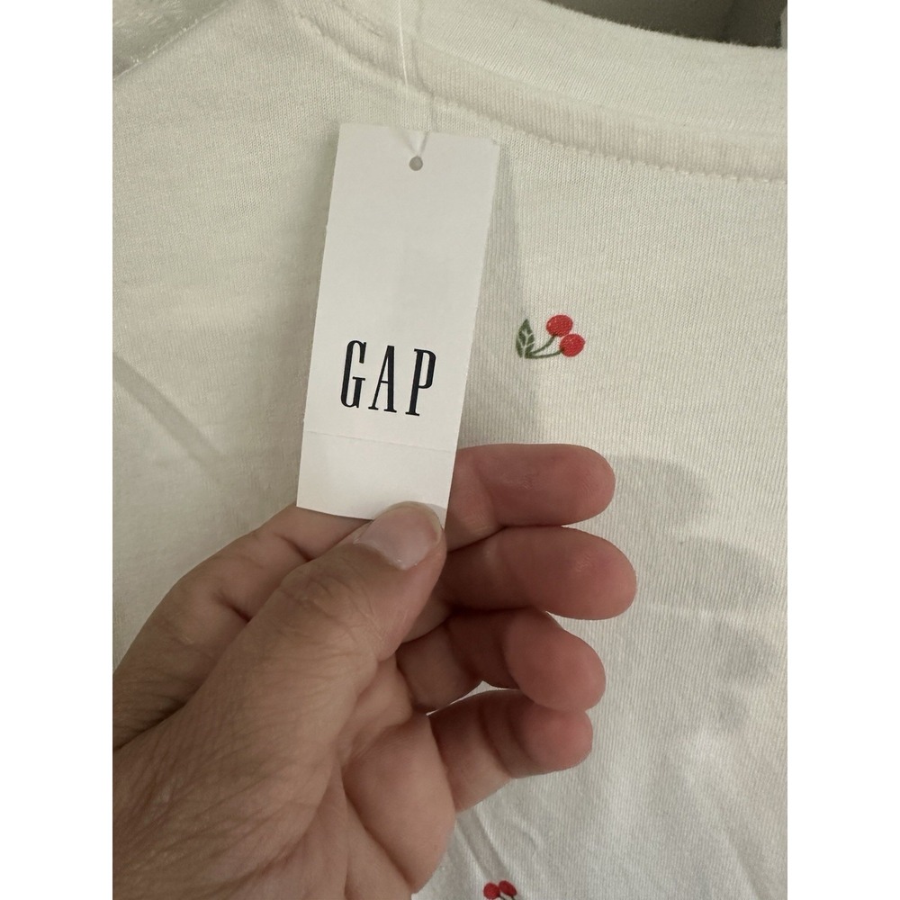 Gap T Shirt Womens XL White Red Cherries Cotton V Neck Everyday New - Picture 7 of 7